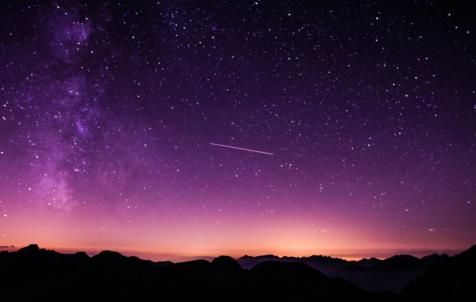 秋夜抬头看星星:抵达我们眼睛的,是很久以前的光(图2) 秋夜抬头看星星:抵达我们眼睛的,是很久以前的光(图2)