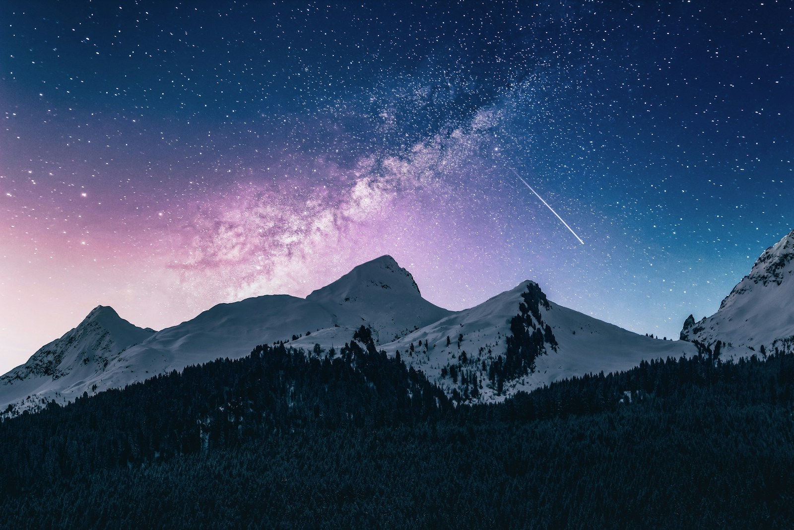 秋夜抬头看星星：抵达我们眼睛的，是很久以前的光